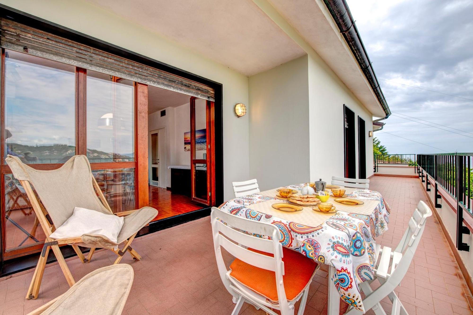 Beautiful Tigullio Apartment Lavagna Exterior photo